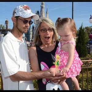 Meet your Posher, Crystal